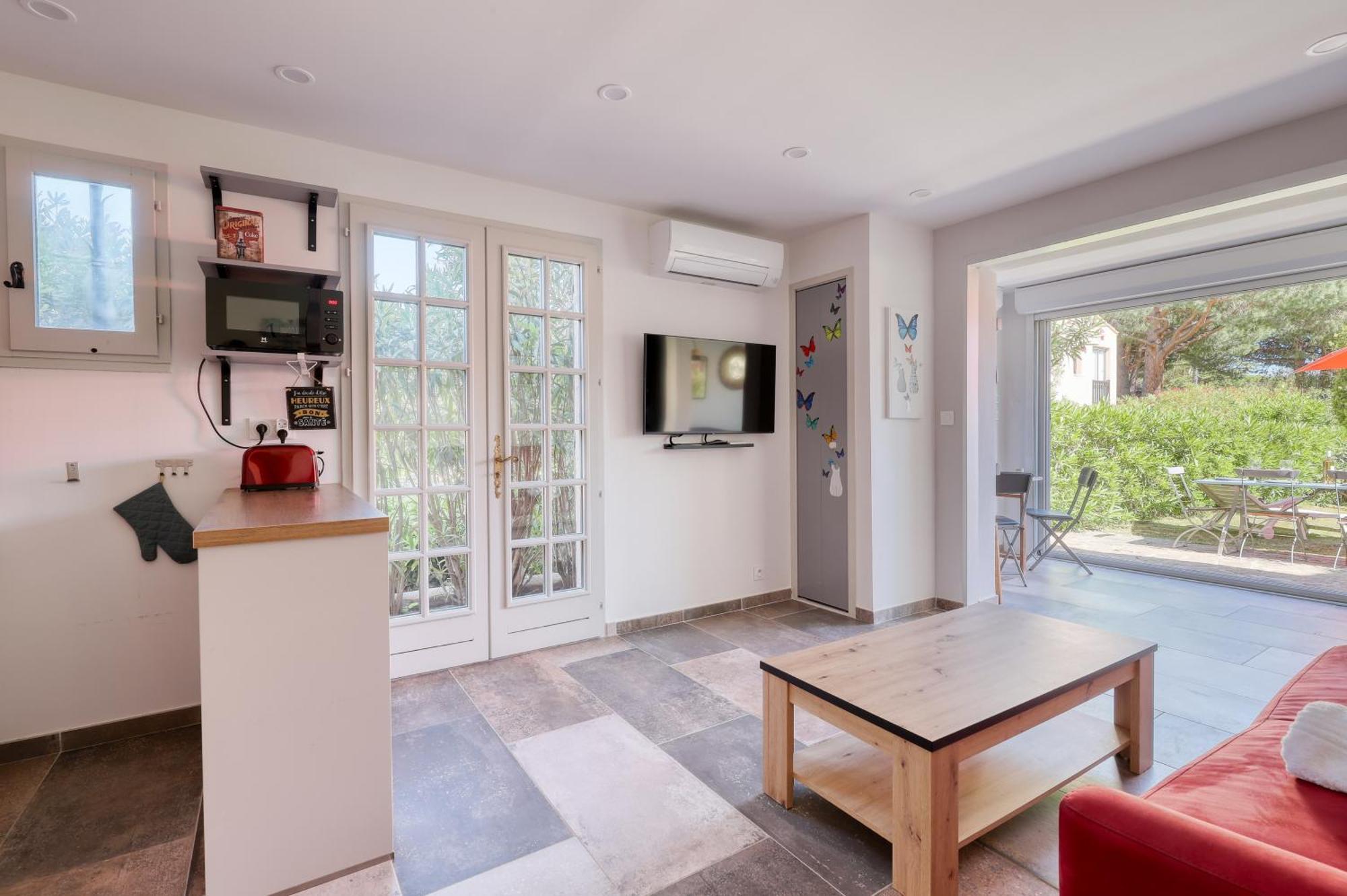 Magnificent Newly Renovated Close To Beach & Swimming Pool Le Lavandou Dış mekan fotoğraf